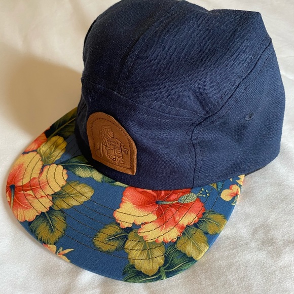 Katin USA | 5 Panel | Strapback | Navy and Floral - Picture 1 of 5